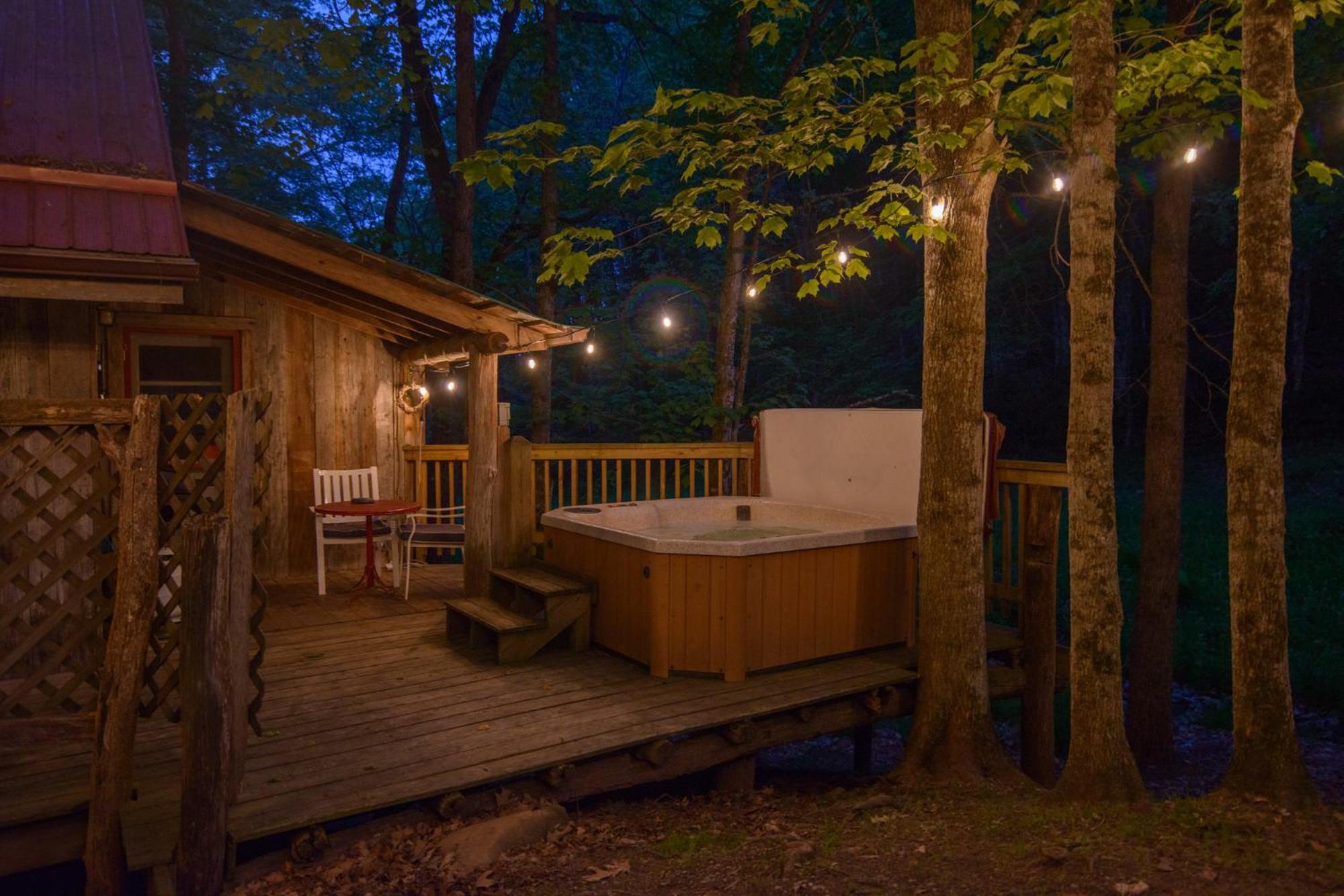 Moore House Inn & Cabins Marlinton Exterior photo